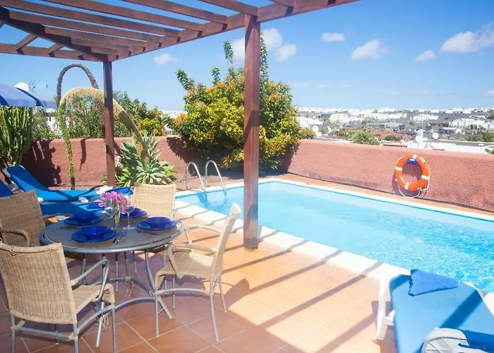 Marinas Resort 3*